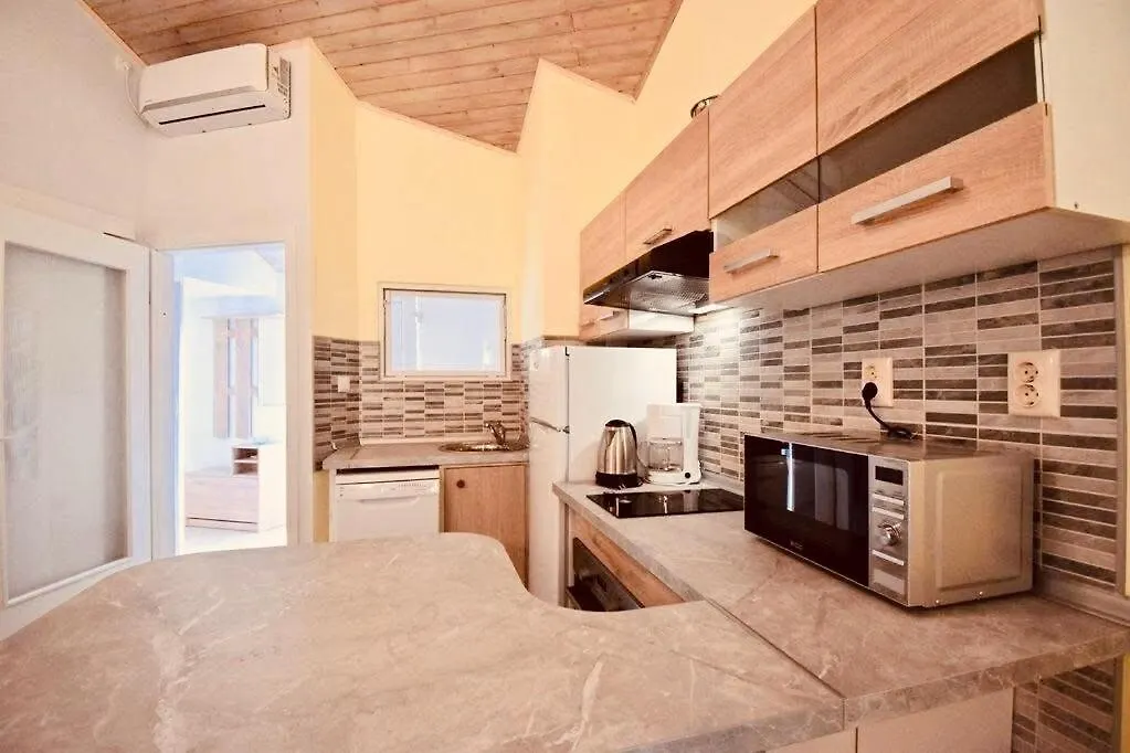 Apartment Heli Μεντουλίν