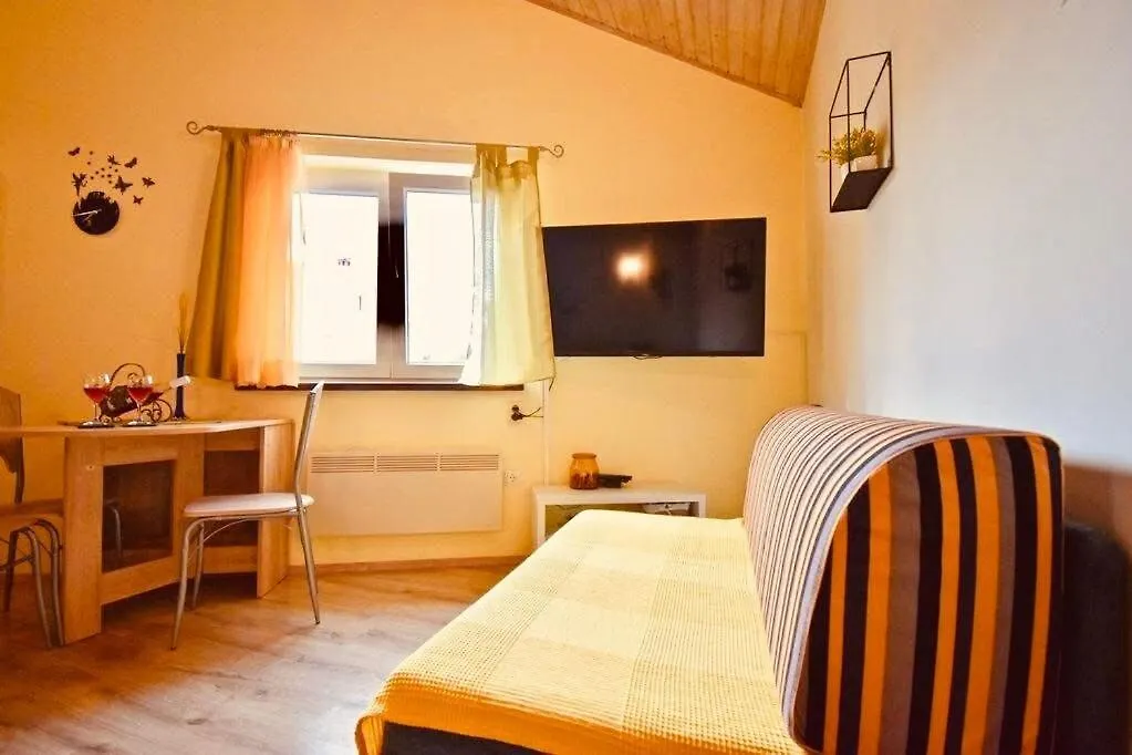 Apartment Heli Μεντουλίν 0*,